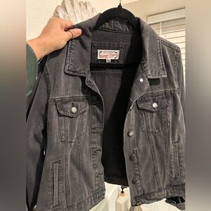 Women’s Jean jacket.. never worn